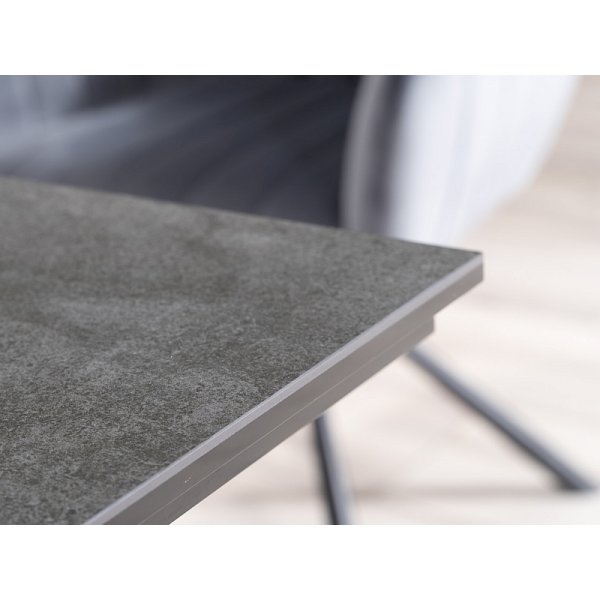 Table à manger Salvadore 120-180 x 80 cm - Gris/noir Table à manger Salvadore 120-180 x 80 cm - Gris/noir