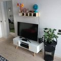 Kundbild TV-bänk Linköping - Vit / Ek: Barnens allrum