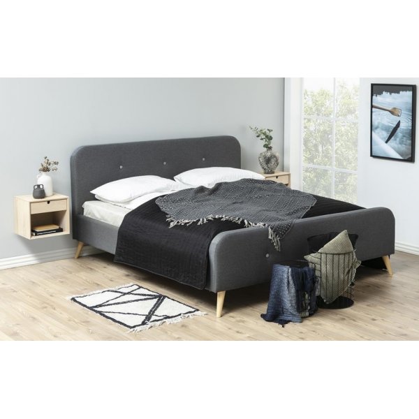 Table de chevet murale Century avec tiroir en chêne pigmenté blanc Table de chevet murale Century avec tiroir en chêne pigmenté blanc