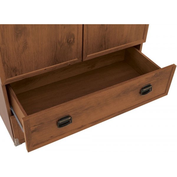 Crosby garderob - Antik ek Crosby garderob - Antik ek