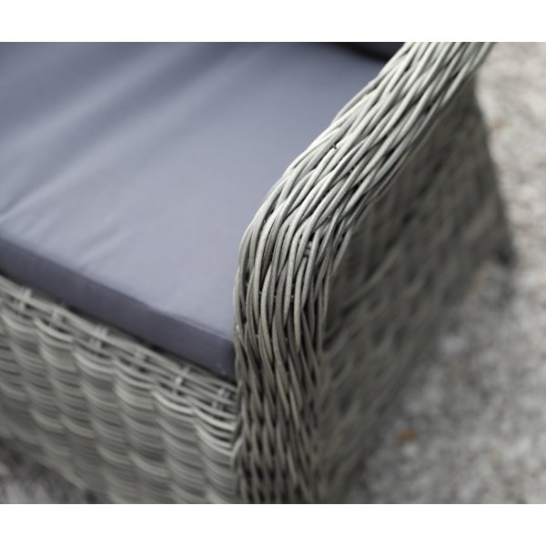 Groupe de repas Scottsdale Table 150 cm en Shabby Chic gris comprenant 4 fauteuils Mercury en rotin synthétique gris Groupe de repas Scottsdale Table 150 cm en Shabby Chic gris comprenant 4 fauteuils Mercury en rotin synthétique gris