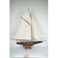 Modellbåt Columbia segelbåt - Brun Modellbåt Columbia segelbåt - Brun