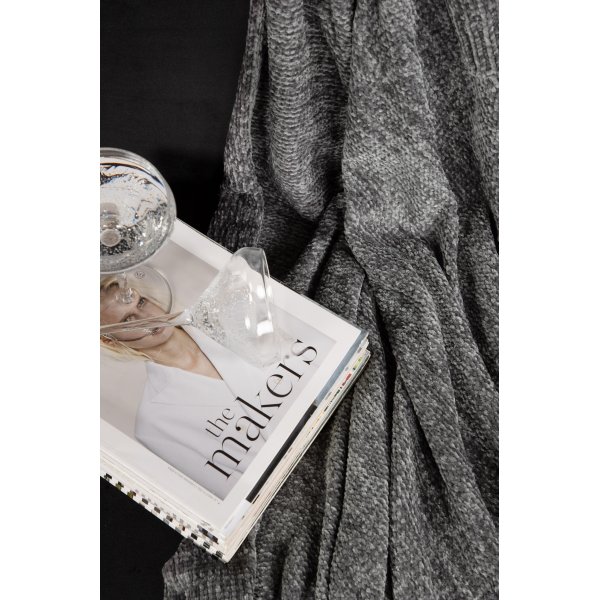 Nemy pläd 130x170 cm - Mörkgrå Nemy pläd 130x170 cm - Mörkgrå