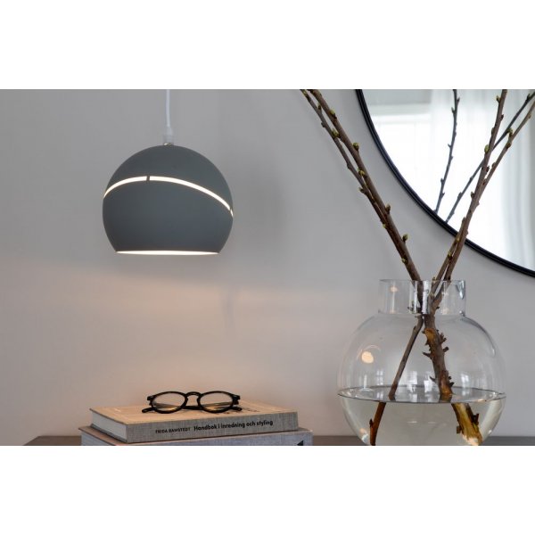 Myr�sen taklampa - Gr�