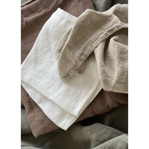 Serviette Julie 45 x 45 cm - Écru Serviette Julie 45 x 45 cm - Écru