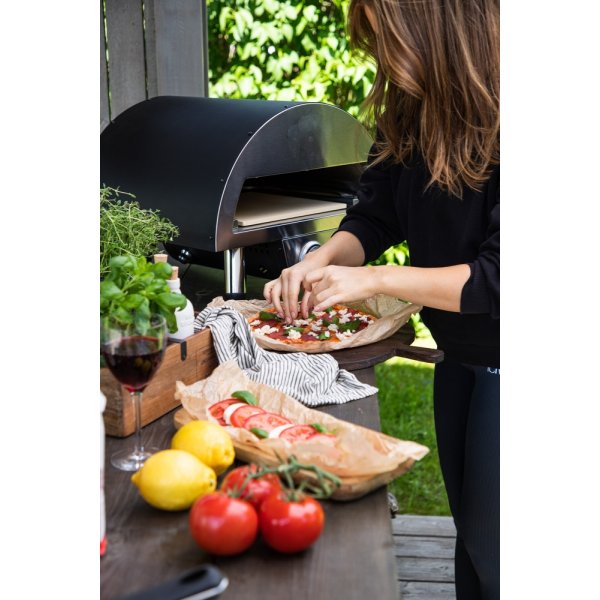 Four  pizza Sentosa - Noir