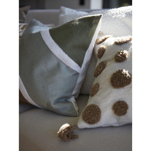 Claire kuddfodral 45 x 45 cm - Mossgrön Claire kuddfodral 45 x 45 cm - Mossgrön