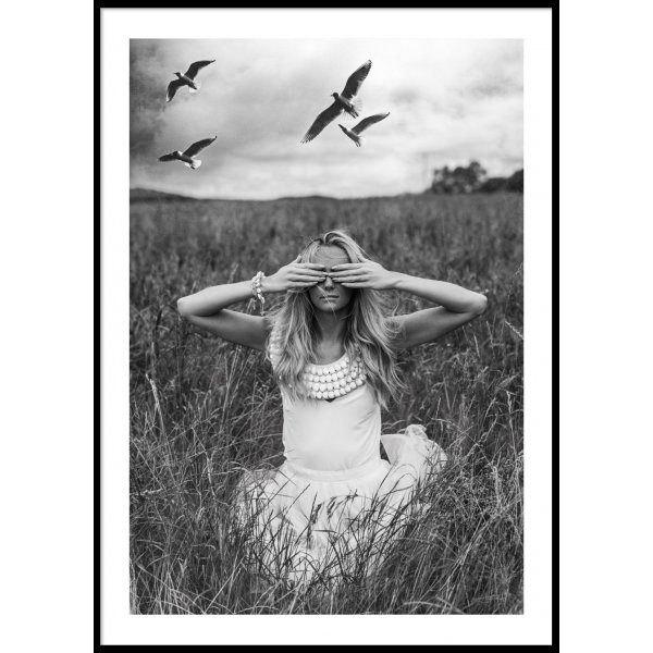 WOMAN IN A FIELD - Poster 50x70 cm