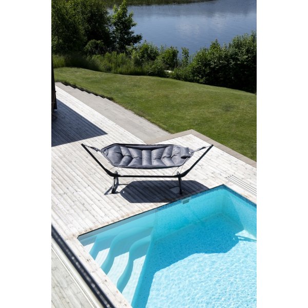 Nio hngmatta - Svart