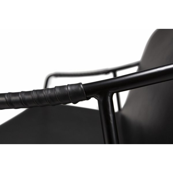 Boto karmstol - Svart PU Boto karmstol - Svart PU