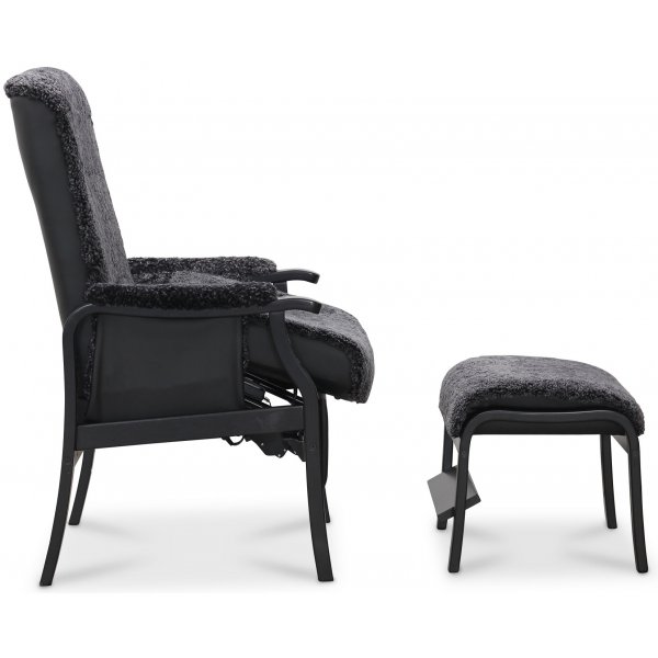 Bergen f�t�lj med fotpall i f�rskinn - Lift-up funktion