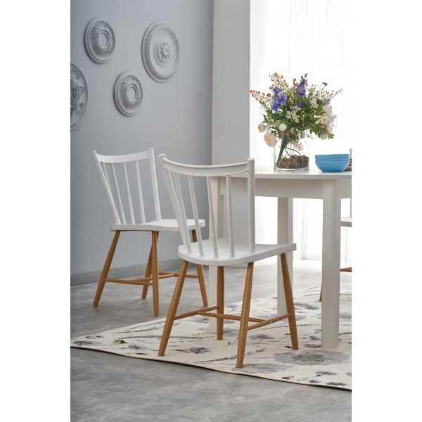 Matbord vitt förlängningsbart 102-142 cm + Möbeltassar Matbord vitt förlängningsbart 102-142 cm + Möbeltassar