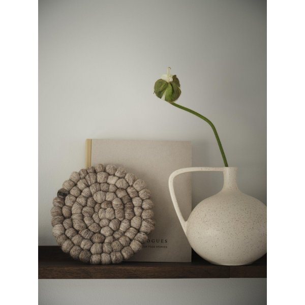 Nisha onderzetter Ø20 cm - Nougat Nisha onderzetter Ø20 cm - Nougat