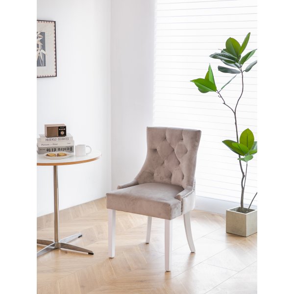 Chaise de salle à manger Tuva en velours beige + Pieds de meubles Chaise de salle à manger Tuva en velours beige + Pieds de meubles