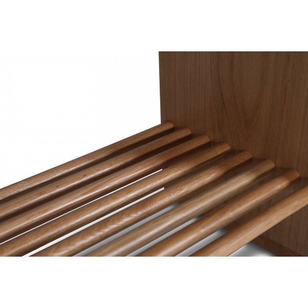 Posh skohylla / Sittbänk i ek Posh skohylla / Sittbänk i ek