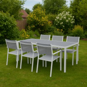 Matgrupp med 6 stolar och matbord 205 x 90 cm grå/vit - Copacabana Matgrupp med 6 stolar och matbord 205 x 90 cm grå/vit - Copacabana