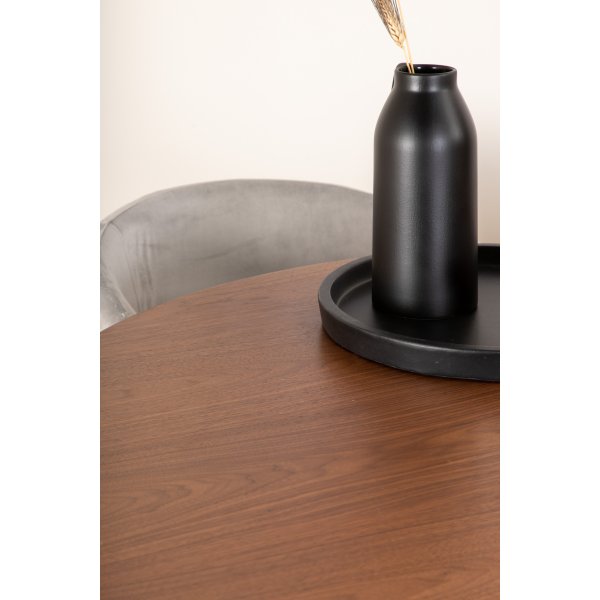 Bianca Matgrupp runt valnöt matbord med 4 st Berit grå stolar Bianca Matgrupp runt valnöt matbord med 4 st Berit grå stolar