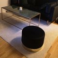 Kundbild Isabelle rund sittpuff 50Ø cm - Svart/Mässing