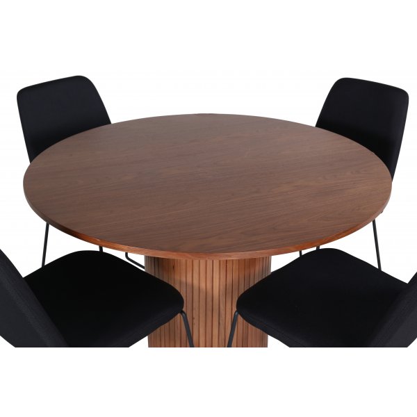 Bianca Matgrupp runt valnt matbord med 4 st Muce svart stolar