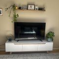 Kundbild Duno TV-b�nk 180 cm - Vit/valn�t: Den passar alldeles perfekt med...