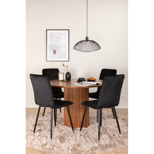 Bianca Matgrupp runt valnöt matbord med 4 st Windu Lyx svart stolar Bianca Matgrupp runt valnöt matbord med 4 st Windu Lyx svart stolar