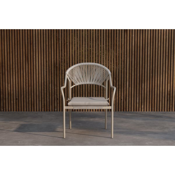 Matstol Paros i stål/rotting - beige Matstol Paros i stål/rotting - beige