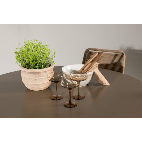 Santa Fe rund matgrupp med 4 st Lindos stolar - Brun/svart + 3.00 x Mbeltassar