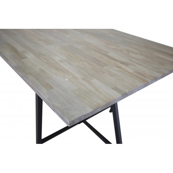 Table ā manger Kvarnåsen 250 cm - Teck/noir Table ā manger Kvarnåsen 250 cm - Teck/noir