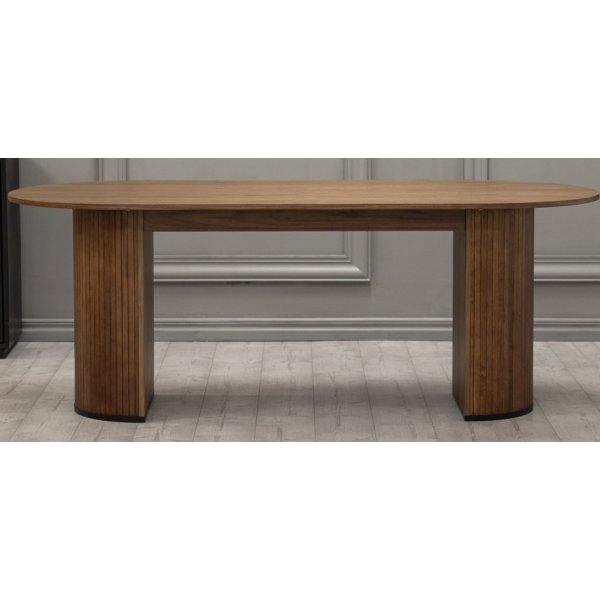 Oliver ovalt matbord i valnöt 200x90 cm Oliver ovalt matbord i valnöt 200x90 cm