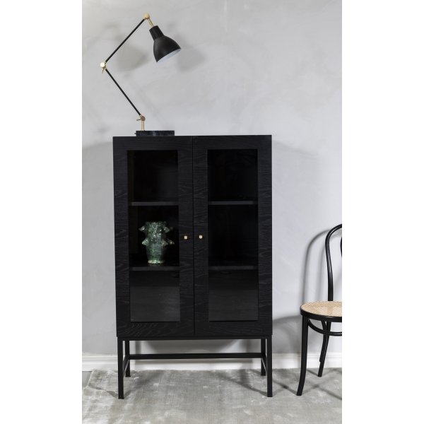 Carl vitrinskåp lågt (Highboard) - Svartbetsad ask Carl vitrinskåp lågt (Highboard) - Svartbetsad ask