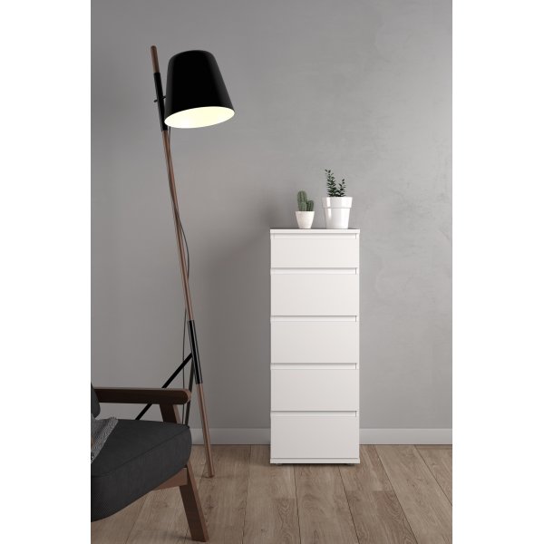 Nova smal byrå med 5 lådor - Vit + Möbeltassar Nova smal byrå med 5 lådor - Vit + Möbeltassar