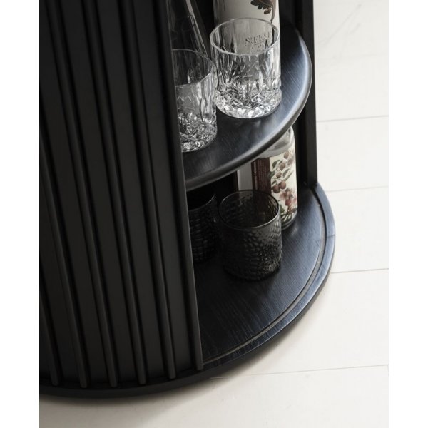 Piédestal Sierra en chêne teinté noir Piédestal Sierra en chêne teinté noir