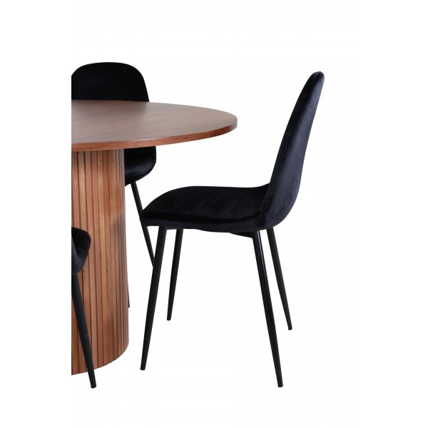 Bianca Matgrupp runt valnt matbord med 4 st Polar svart stolar