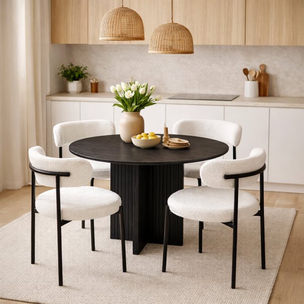 Matgrupp Crossby bord �120cm i svartbetsad ek med 4st Wilma matstol i vitt teddy