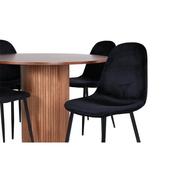 Bianca Matgrupp runt valnt matbord med 4 st Polar svart stolar