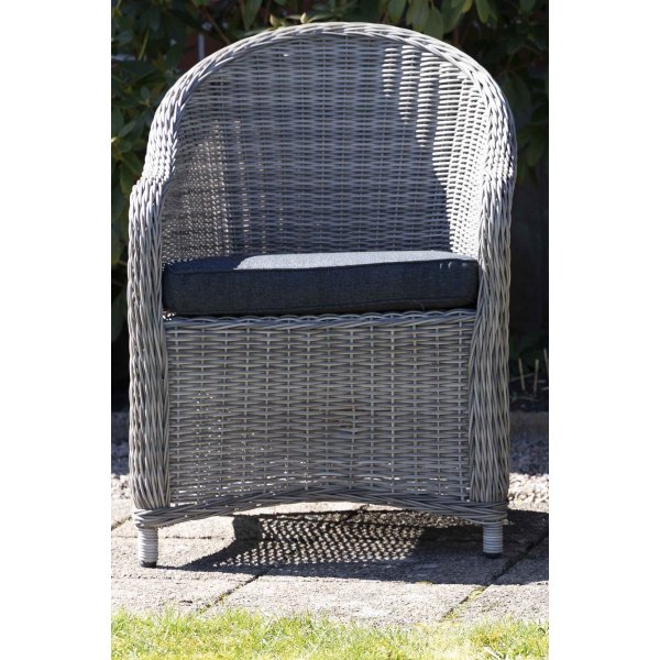 Nebraska - Utefåtölj i konstrotting + Textilrengöring för möbler Nebraska - Utefåtölj i konstrotting + Textilrengöring för möbler