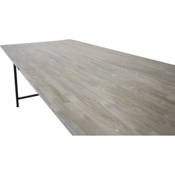 Table ā manger Kvarnåsen 250 cm - Teck/noir Table ā manger Kvarnåsen 250 cm - Teck/noir