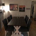Blev mycket bättre än vi trodde. Jätte nöjda. Kvaliten är över förväntan Provence matgrupp - Bord inklusive 6 st stolar - Brun / grå