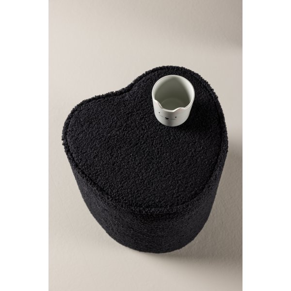 Heart sittpuff - Svart teddy Heart sittpuff - Svart teddy