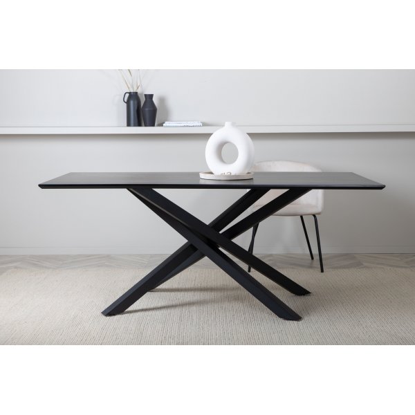 Piazza matbord 180 x 90 cm - Svart Piazza matbord 180 x 90 cm - Svart