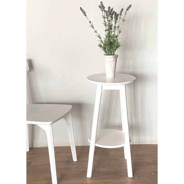 Pinntorp vit piedestal med hylla höjd 70 cm Pinntorp vit piedestal med hylla höjd 70 cm