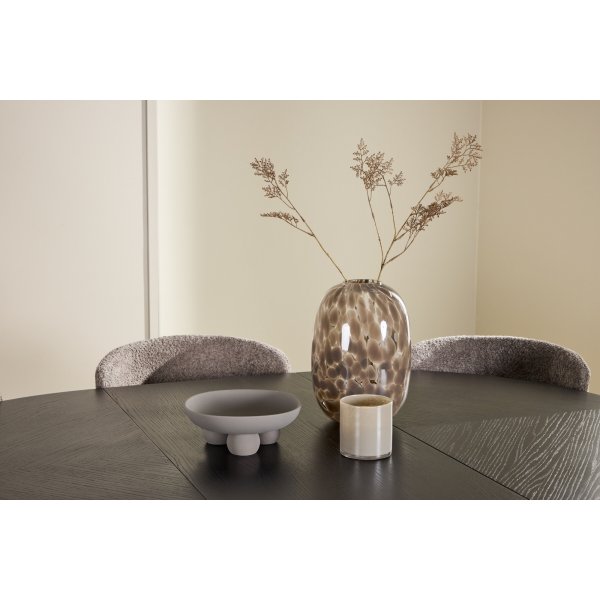 Matbord Strada med 6 st Astoria stolar - Brun/svart + 6.00 x Stolsdyna Matbord Strada med 6 st Astoria stolar - Brun/svart + 6.00 x Stolsdyna