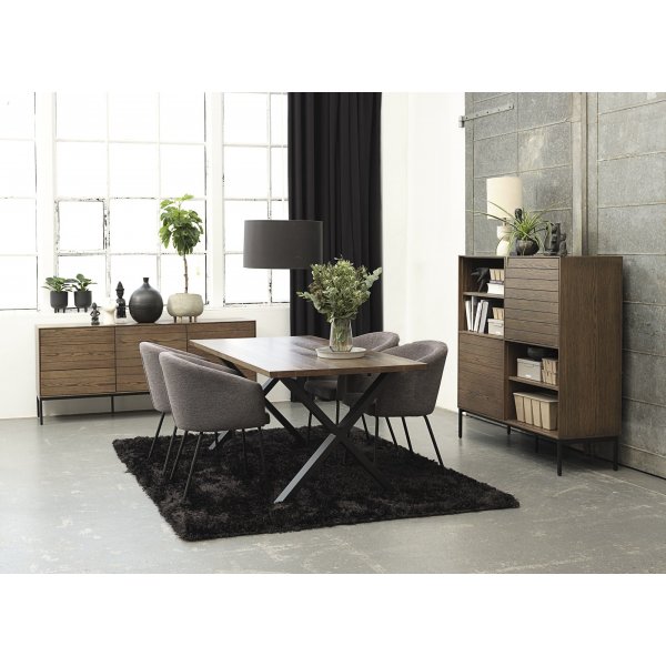 Armoire Inez en chne brun huil