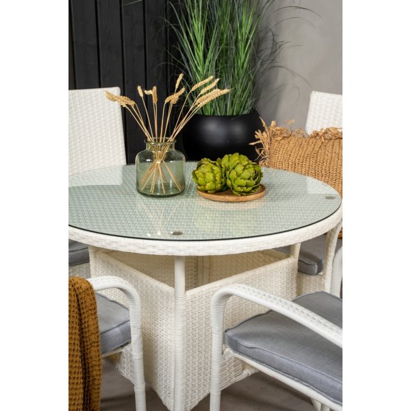 Volta utematgrupp med 4 st Anna stolar - Vit Volta utematgrupp med 4 st Anna stolar - Vit