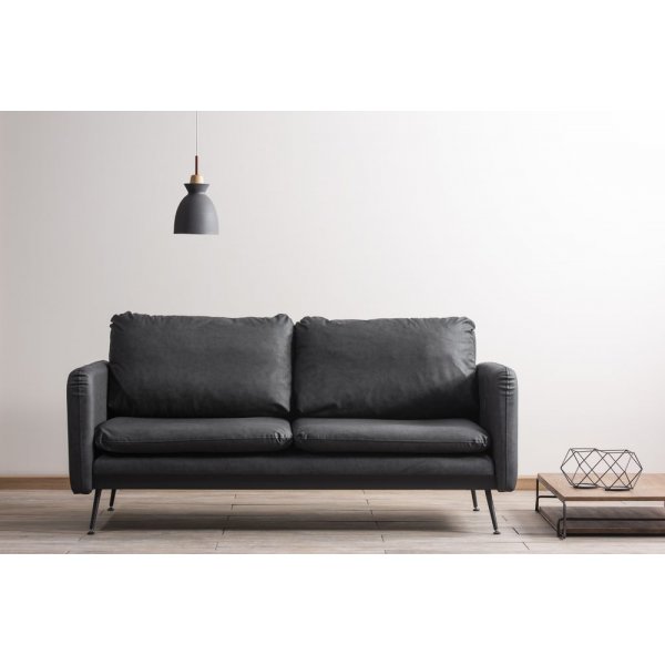 Sjötorp 2-sits soffa i svart PU Sjötorp 2-sits soffa i svart PU