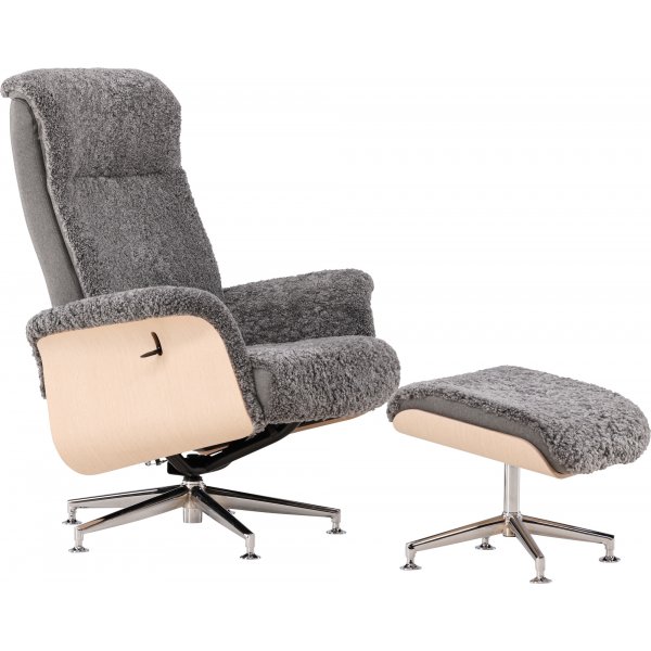 Ulla fåtölj med fotpall i fårskinn - Grå / Whitewash / Krom + Textilrengöring för möbler Ulla fåtölj med fotpall i fårskinn - Grå / Whitewash / Krom + Textilrengöring för möbler