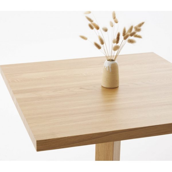 Hey matbord 80 x 80 cm - Valfri färg Hey matbord 80 x 80 cm - Valfri färg