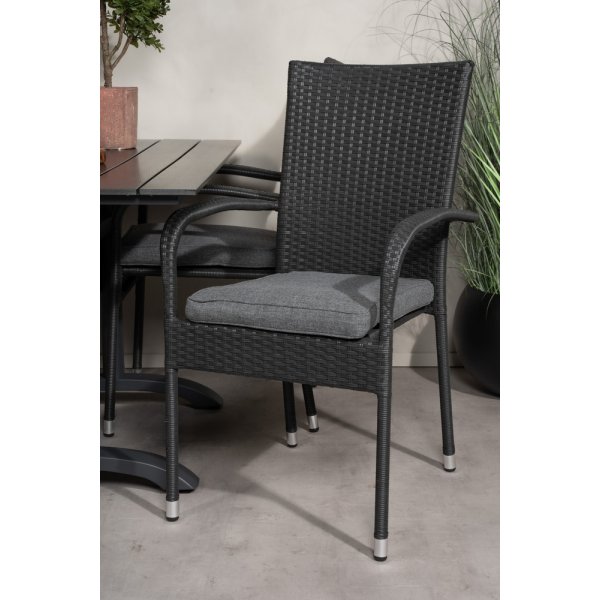 Denver utematgrupp med 4 st Anna stolar - Svart Denver utematgrupp med 4 st Anna stolar - Svart