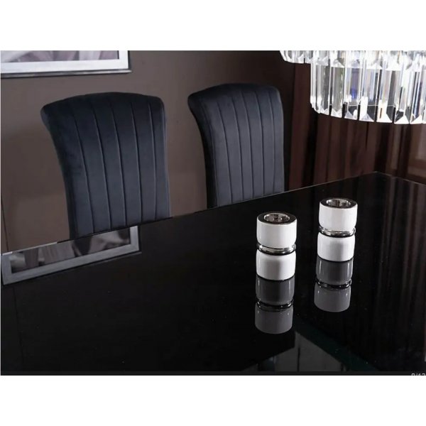 Matstol svart sammet med kromade ben Matstol svart sammet med kromade ben