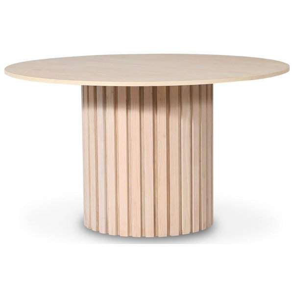 PiPi matgrupp, runt matbord 150 cm inkl 4 st Dalsland karmstolar - Whitewash + 4.00 x Stolsdyna